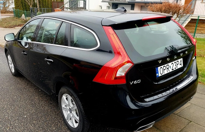 Volvo V60 cena 48300 przebieg: 177000, rok produkcji 2015 z Prudnik małe 121